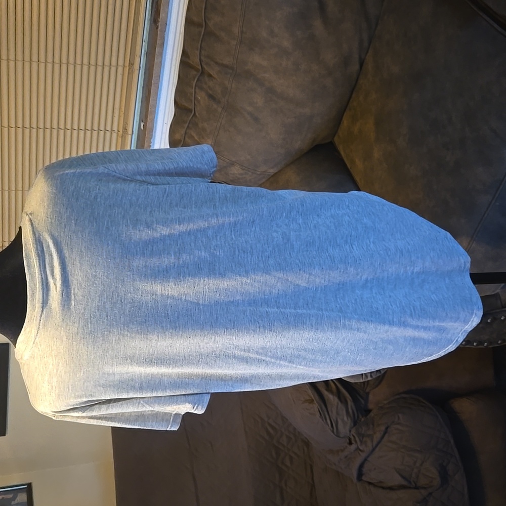Snoopy Short Sleeve Gray Top NWT Size XXL - Picture 5 of 6